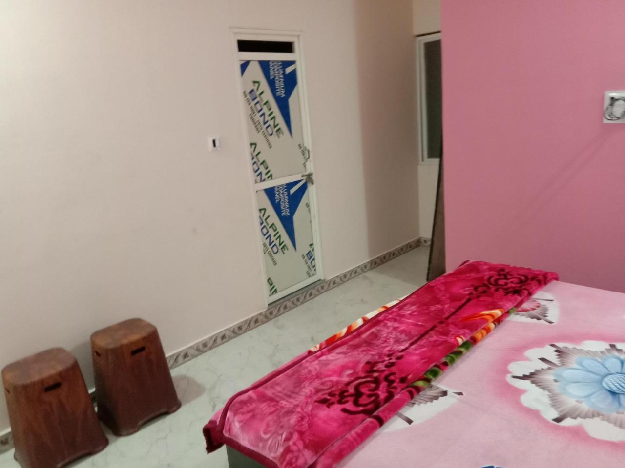 Shanti Guest House Ujjain Bagian luar foto