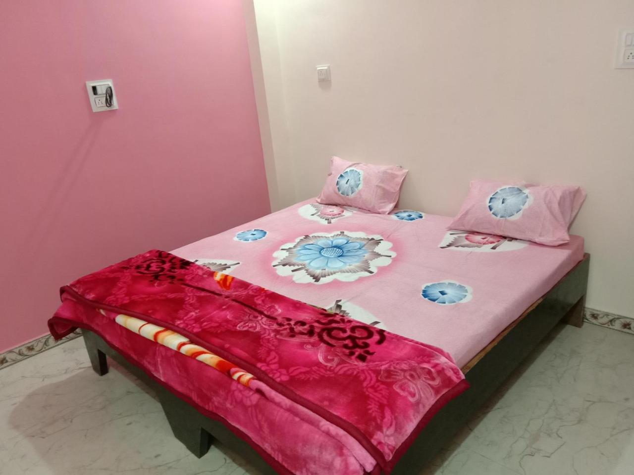 Shanti Guest House Ujjain Bagian luar foto