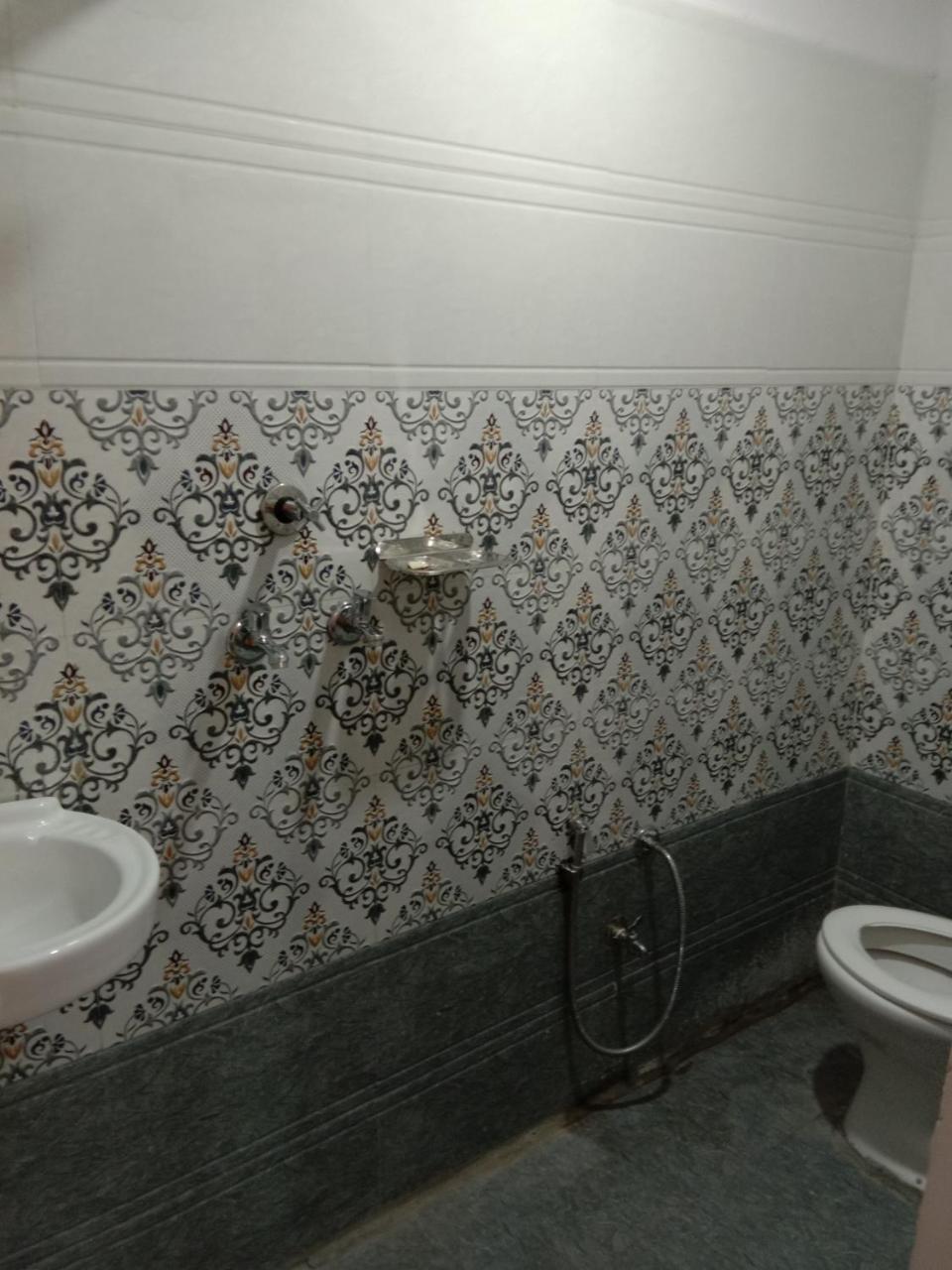 Shanti Guest House Ujjain Bagian luar foto